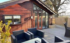 The Woodland Golf Lodge At Glenbervie House Hotel